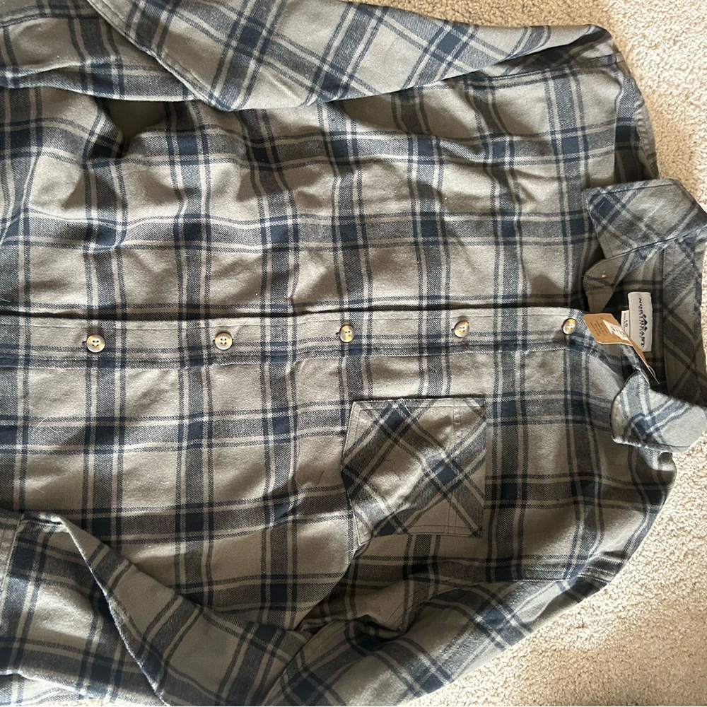 NWT men’s flannel size large